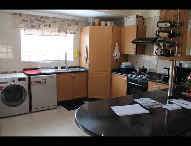 5 BEDROOM CLUSTER FOR SALE IN EDEN GLEN